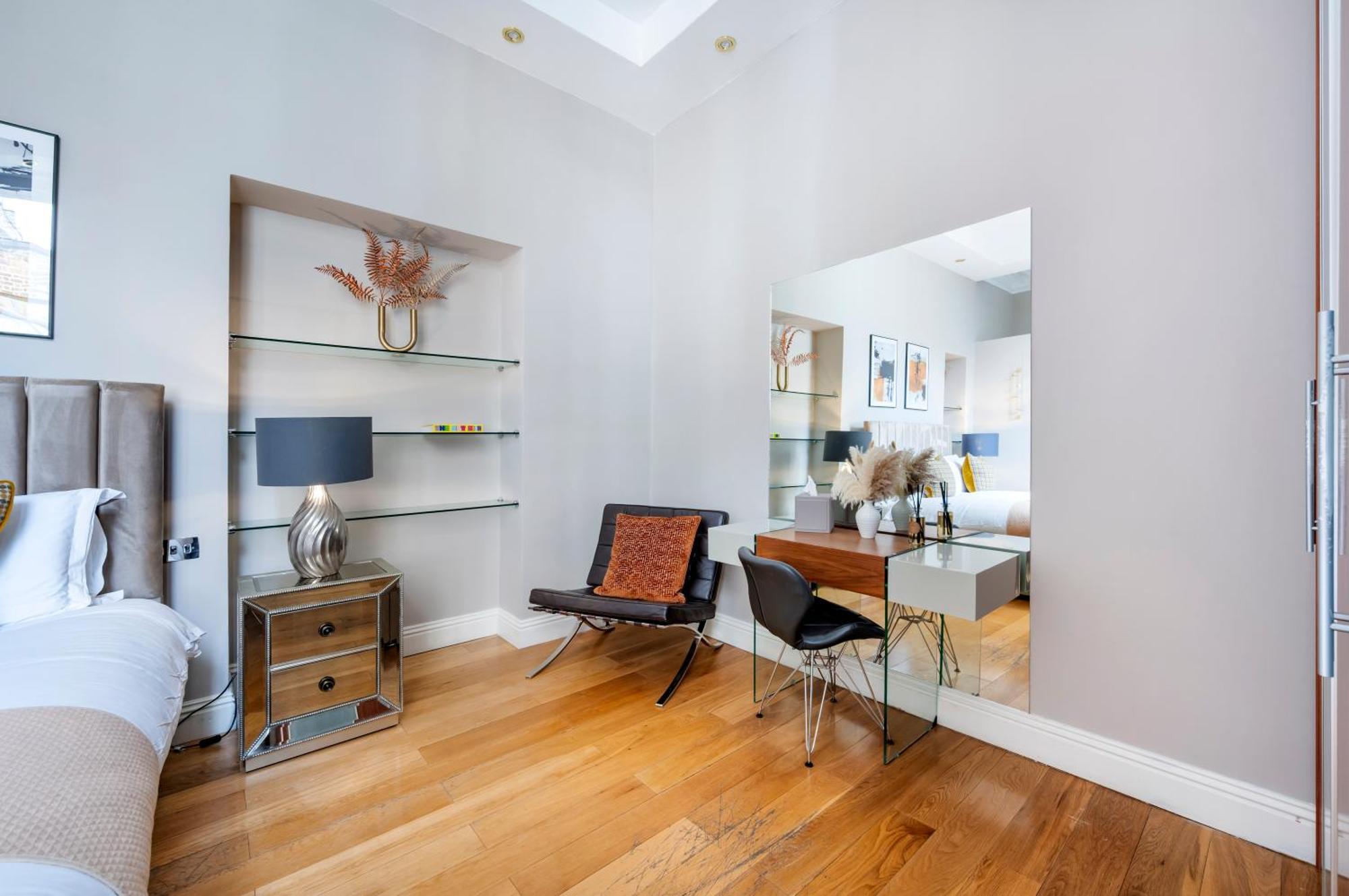 Hyde Park Apartment London